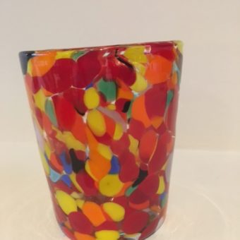Vases en verre aux multiples couleurs