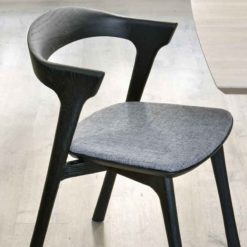 chaise bok en chene noir vernis gris ethnicraft