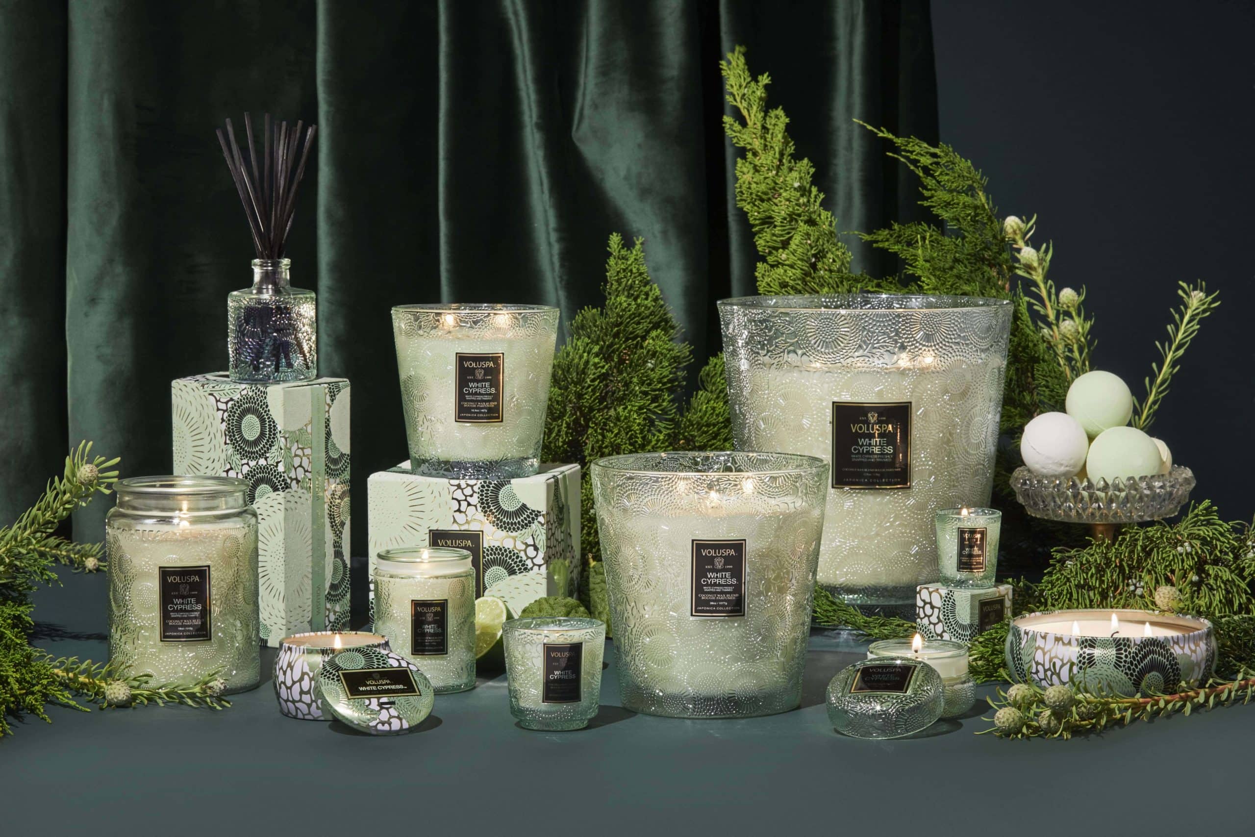 Bougie White Cypress - Voluspa galerie alréenne auray 56
