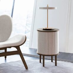 table d'appoint chêne foncé