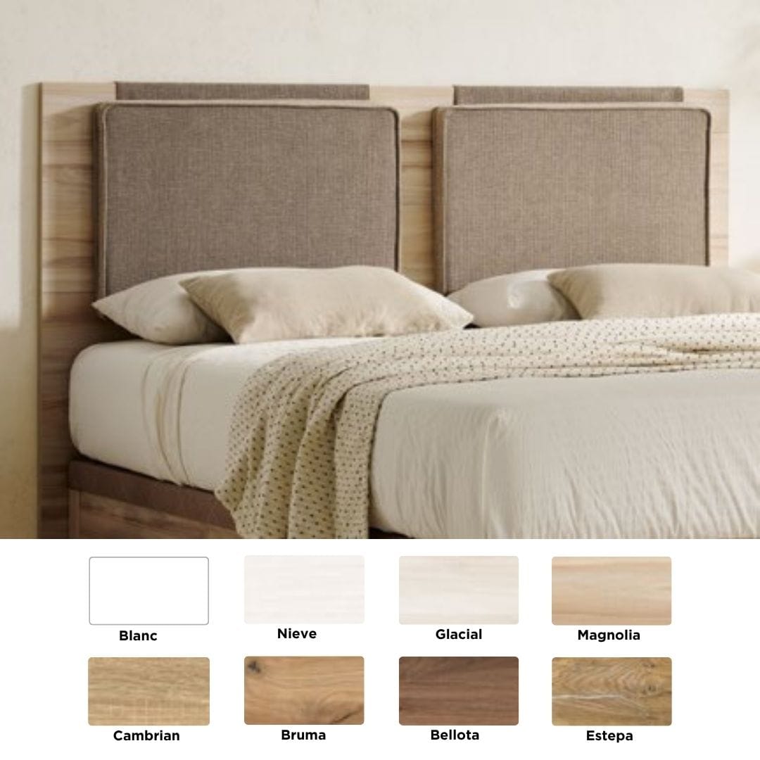 Tête de lit en bois avec coussins