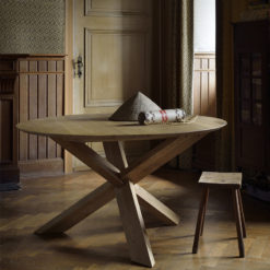 Table Circle ethnicraft 136 ambiance