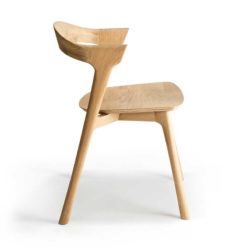 chaise bok en chene vernis ethnicraft