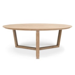 table basse tripod en chene vernis par Ethnicraft