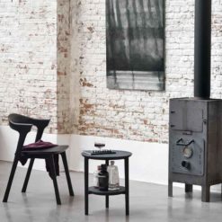 chaise en chene noir vernis ethnicraft