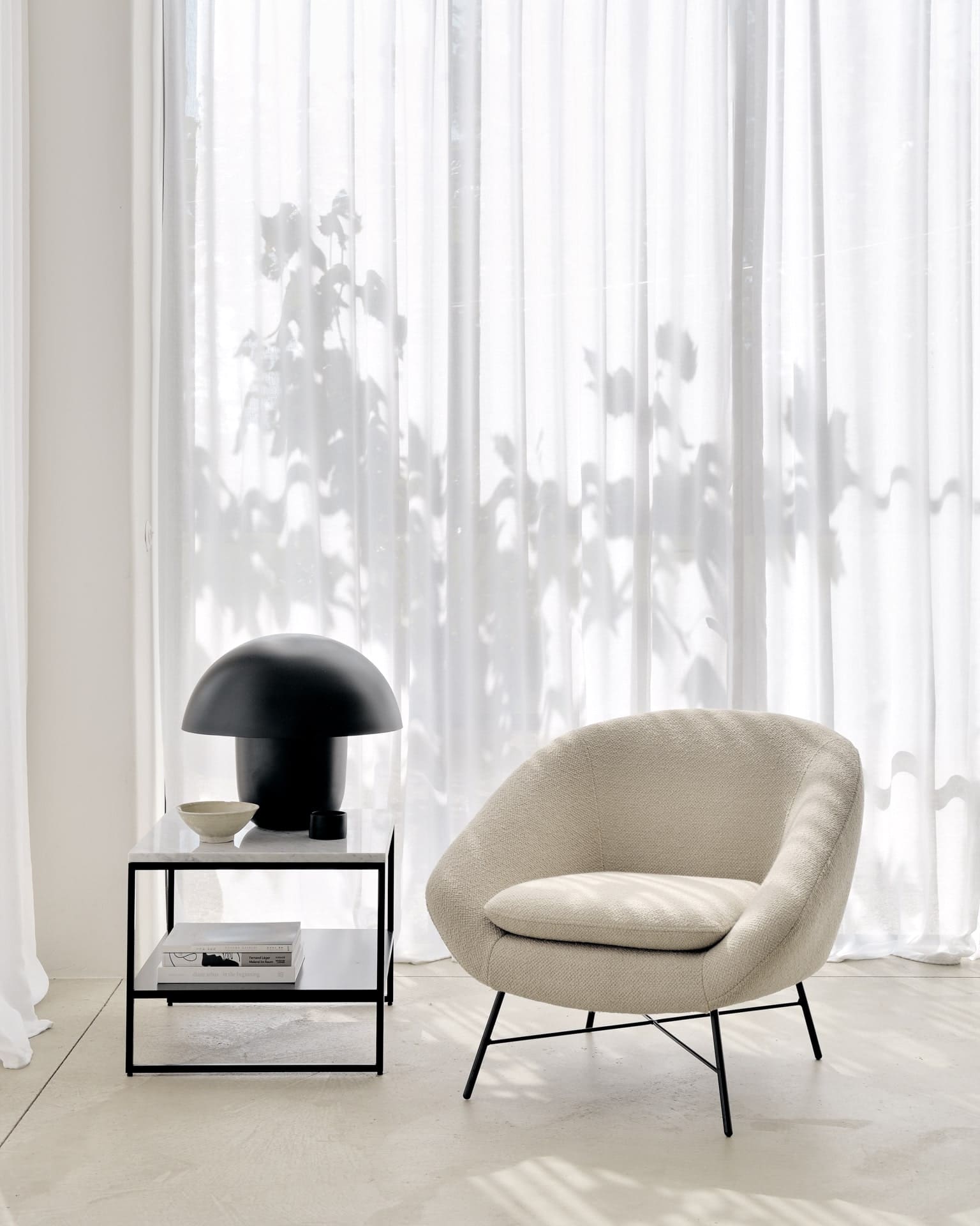 Fauteuil barrow off white ethnicraft galerie alréenne auray 56