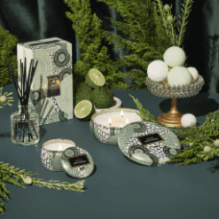 Bougie White Cypress - Voluspa galerie alréenne auray 56