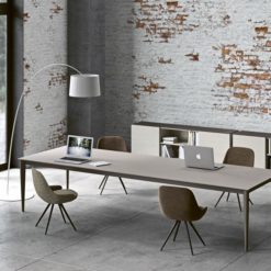 Table Opera galerie alréenne auray 56