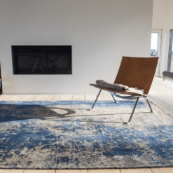 Tapis Cracks, Abyss Blue De Poortere galerie alréenne auray 56