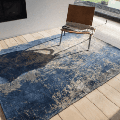 Tapis Cracks, Abyss Blue De Poortere galerie alréenne auray 56