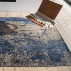 Tapis Cracks, Abyss Blue De Poortere galerie alréenne auray 56