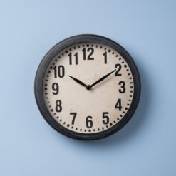 Horloge industrielle noire - Chehoma galerie alréenne auray 56