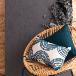 Coussin Swami, Pétrole / photo - SDE Vivaraise galerie alréenne auray 56